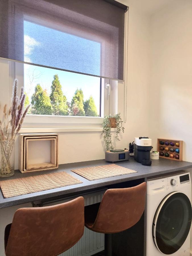 Bamo - Modern Living Lakeside Apartment